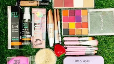 all in onemakeup box set price in bangladesh