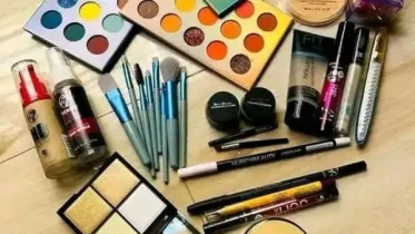 All in one makeup kit Upto 20% Off