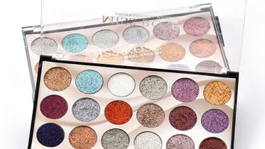 miss-rose-18-colour-glitter-eyeshadow-pallete